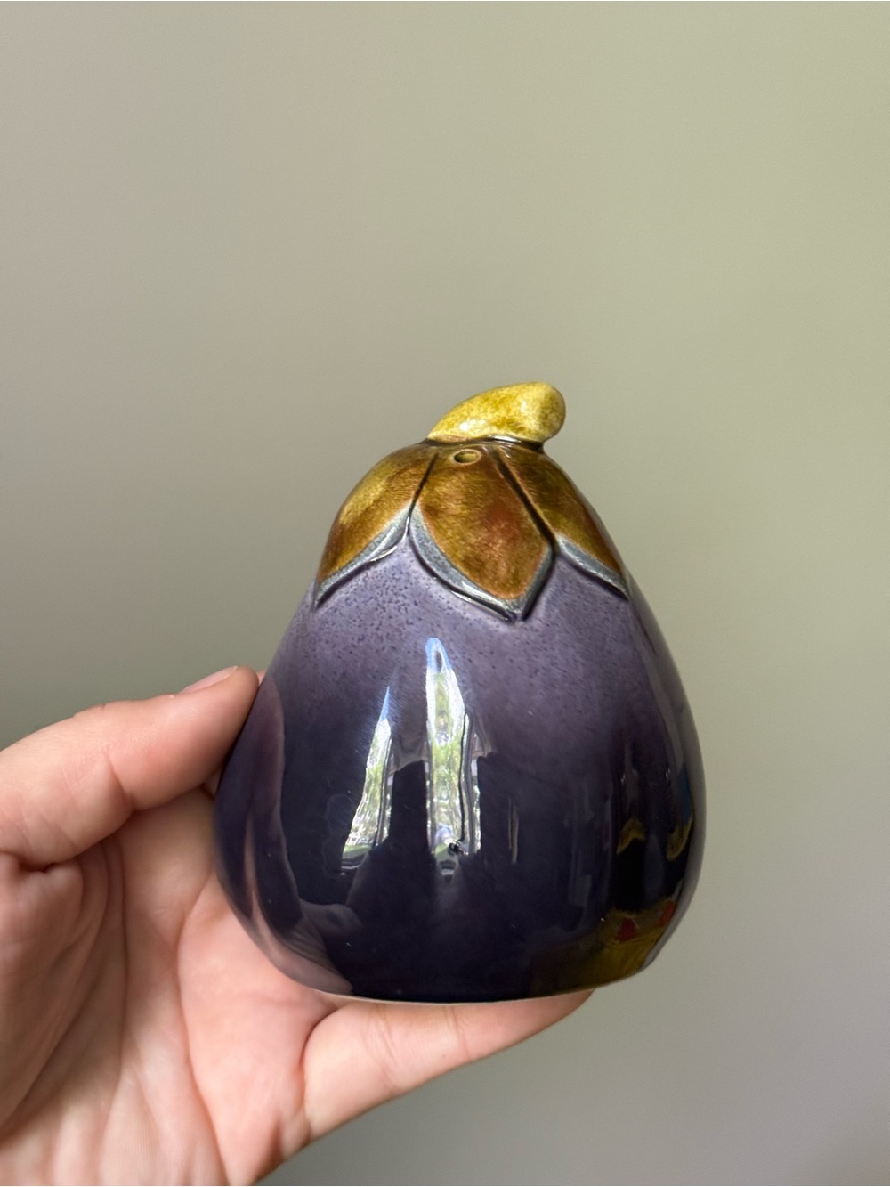 Vintage Purple 4” Eggplant Pepper Shaker Made in Japan Ceramic Kitchen Decor